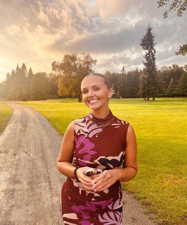 Lexi - Dental Assistant